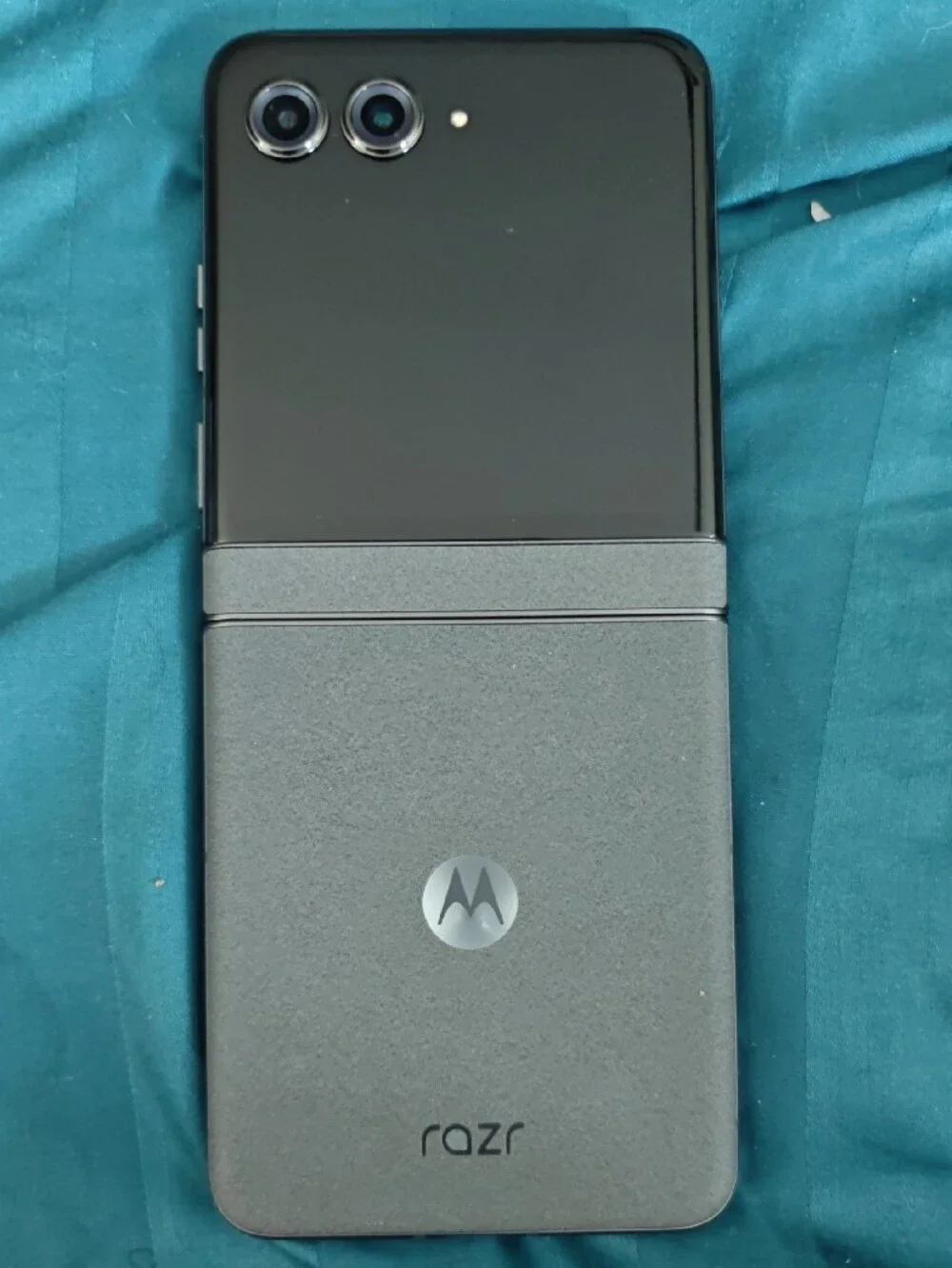 Motorola Razr Foldable Smartphone - Black